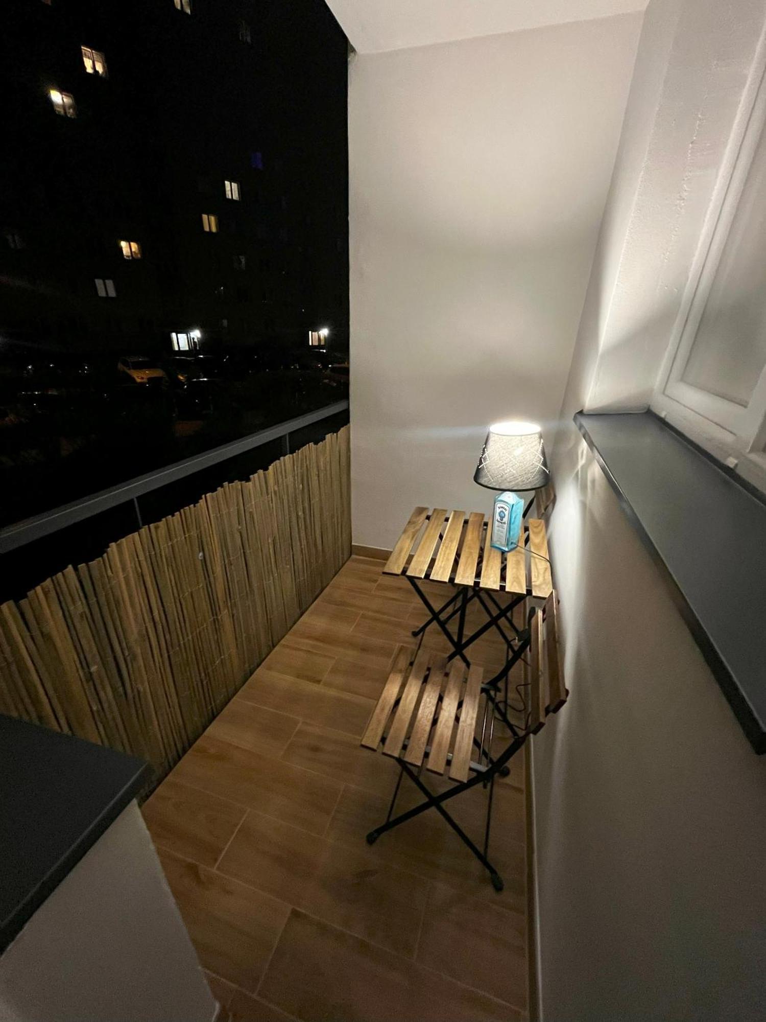 Ferienwohnung Apartament Mila - Muzeum Polin Warschau Exterior foto